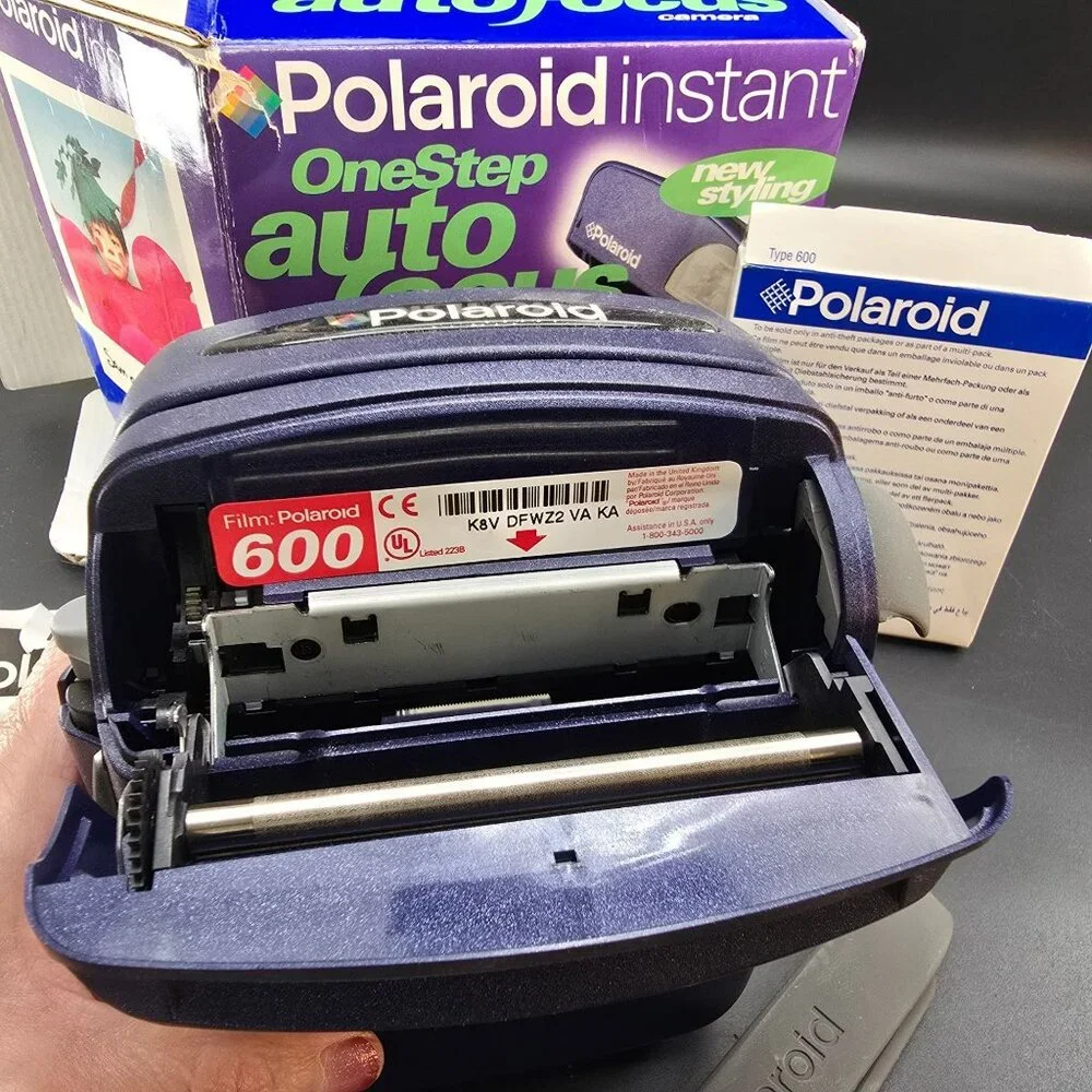 Polaroid OneStep Auto Focus Instant Camera Box Manual Plus Film UNTESTED JJ4175